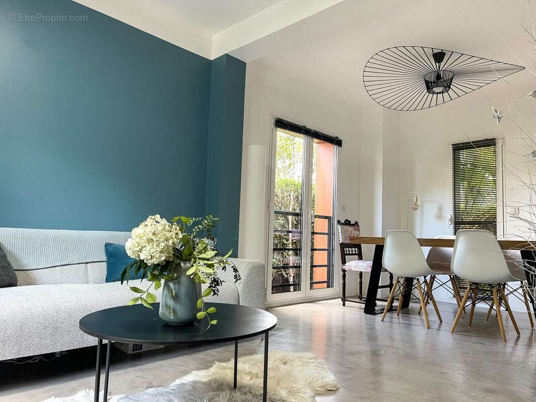 Maison à VERRIERES-LE-BUISSON