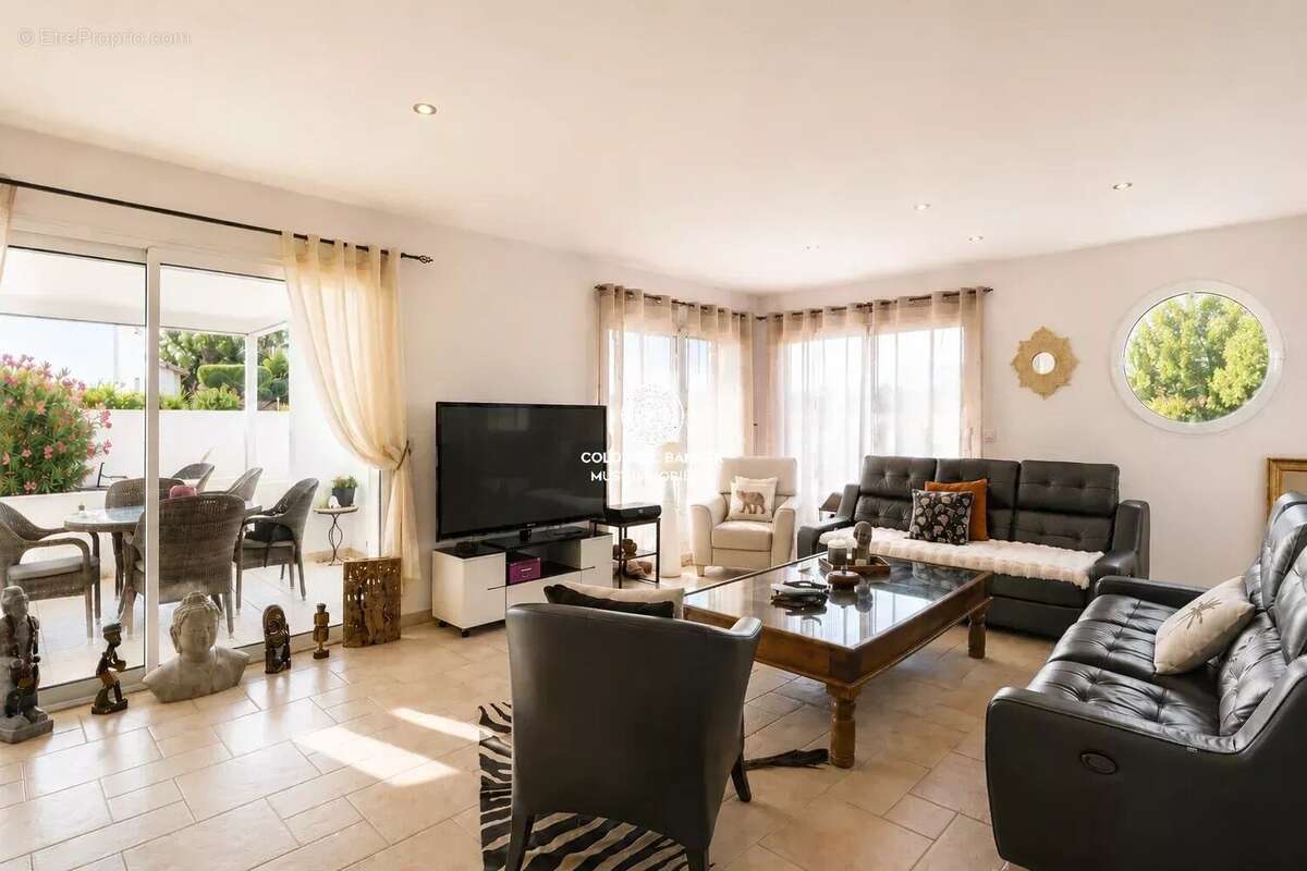 Saint-Cyprien : une adresse, une villa bien conçue - photo 3