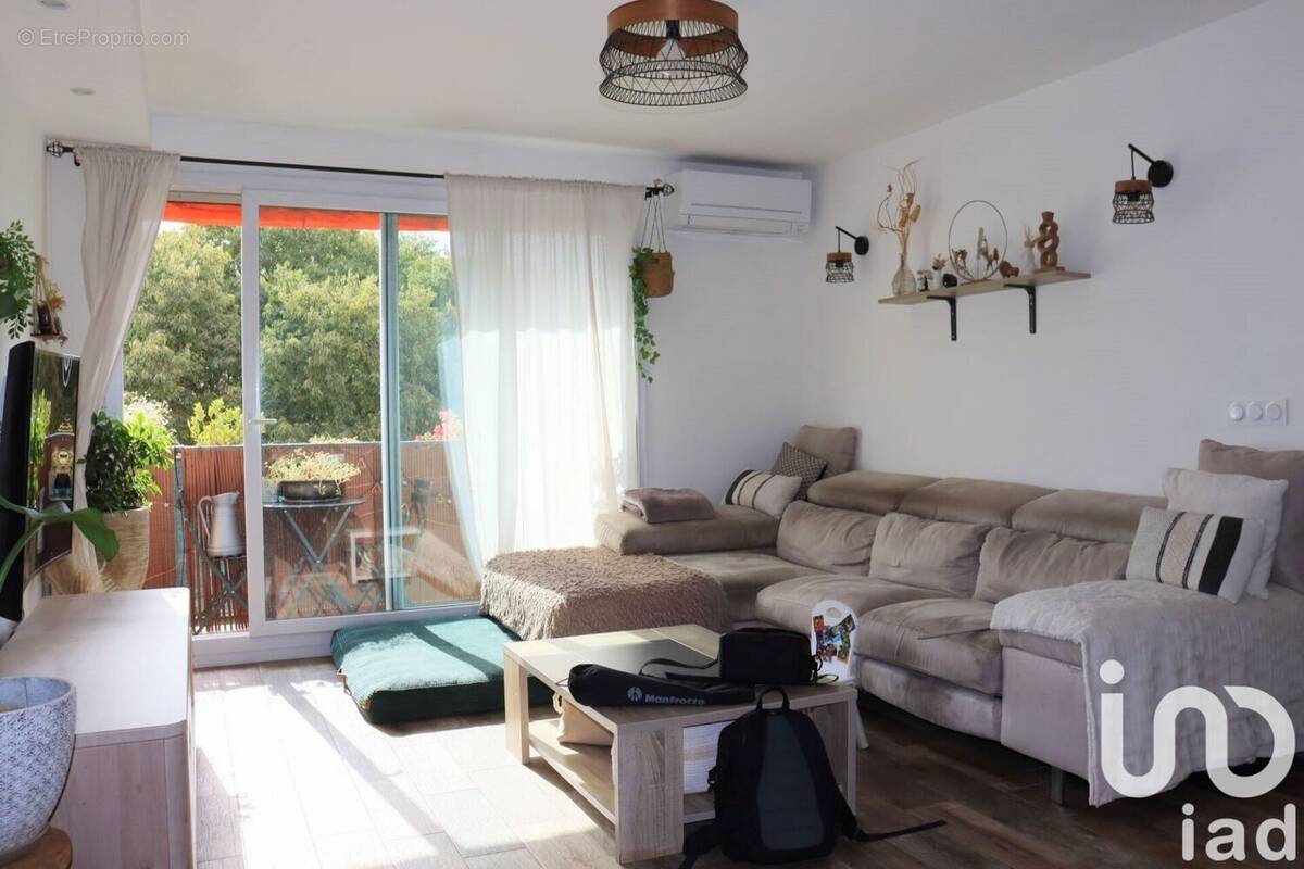 Photo 1 - Appartement à MARSEILLE-12E