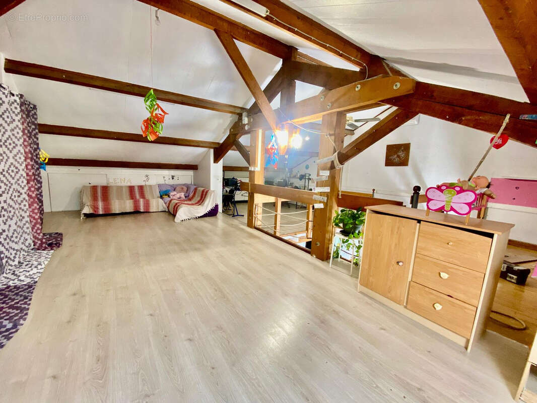 Appartement à BOLLENE