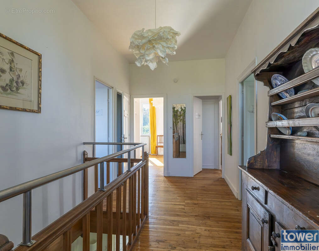 Ensemble immobilier avec maison de maître à Montbron - photo 9