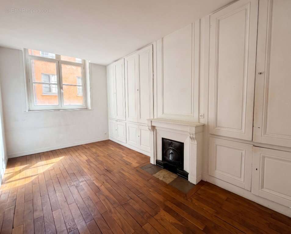 Appartement à LYON-1E