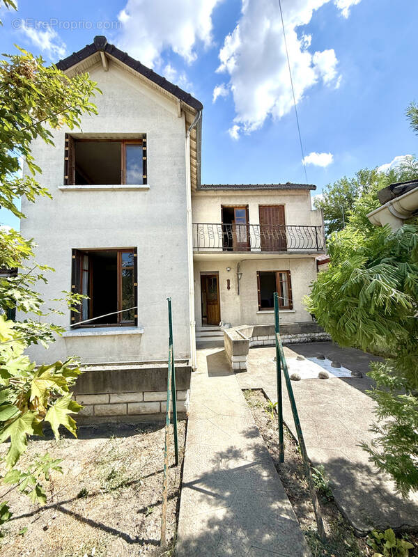 Maison à LE BLANC-MESNIL