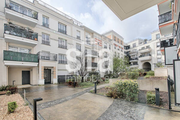 Appartement à MAISONS-ALFORT