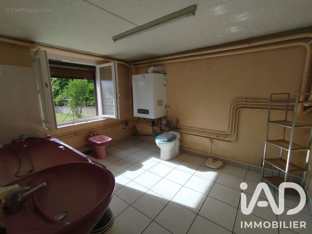 Photo 8 - Maison à MONTLUCON