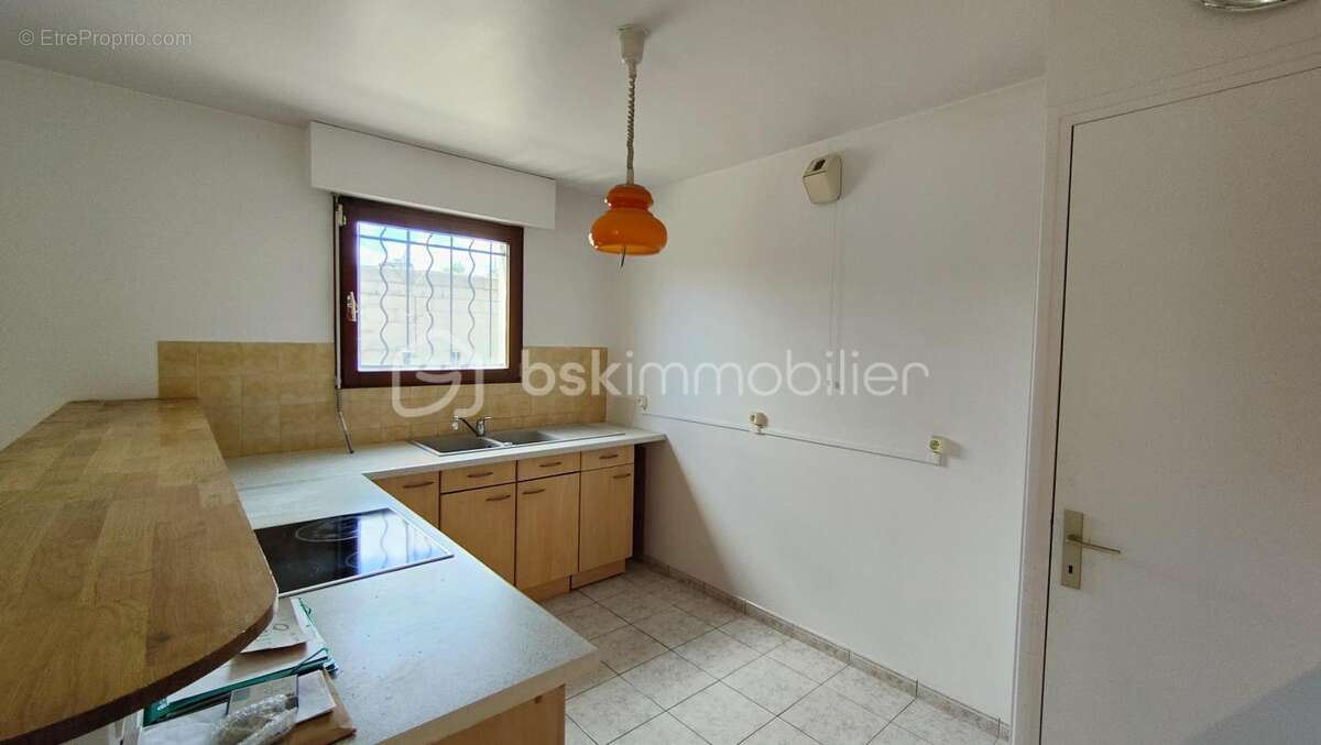3 pièces de 68m2 en rez-de-chaussée avec loggia, terrasse et parking - photo 12