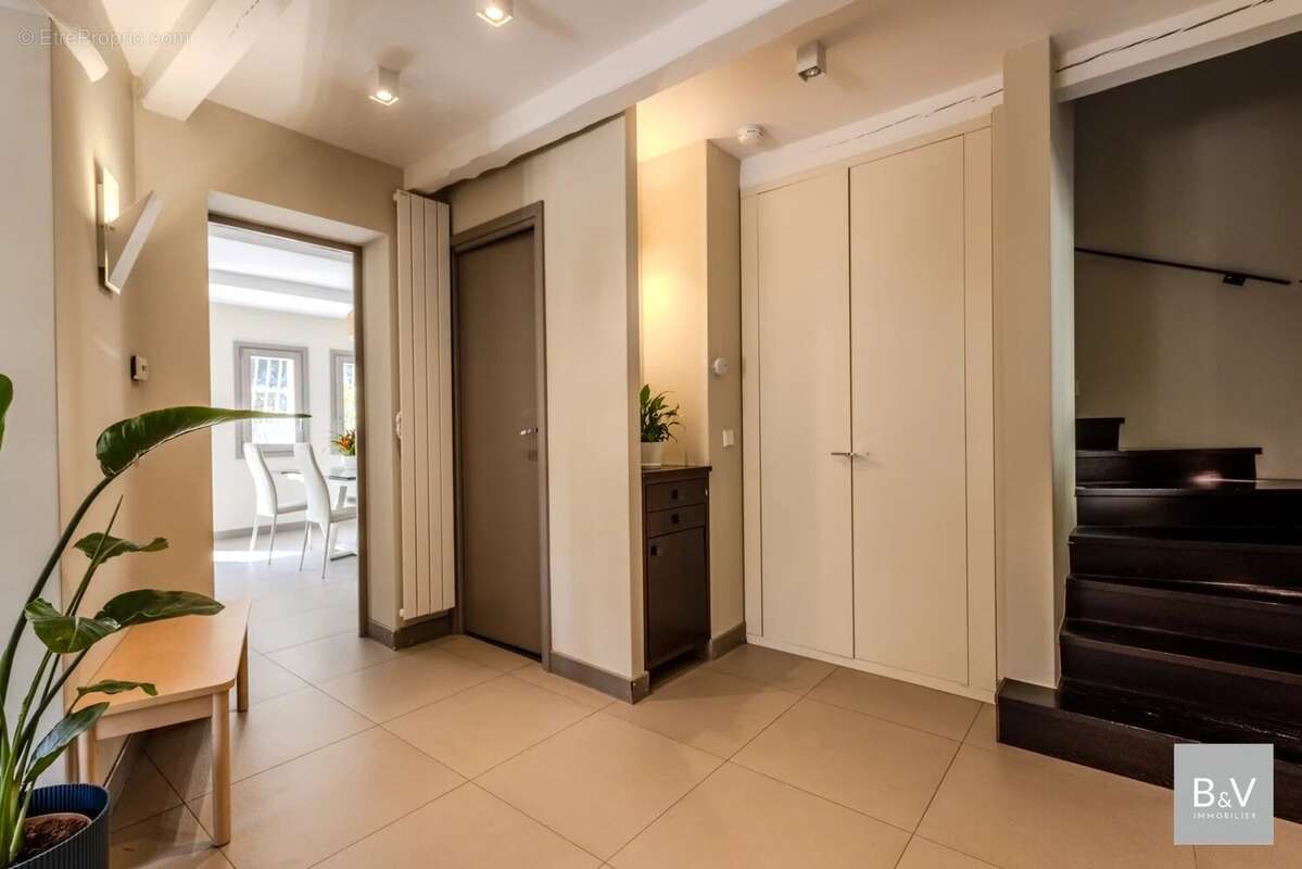 Maison à TOURRETTES-SUR-LOUP