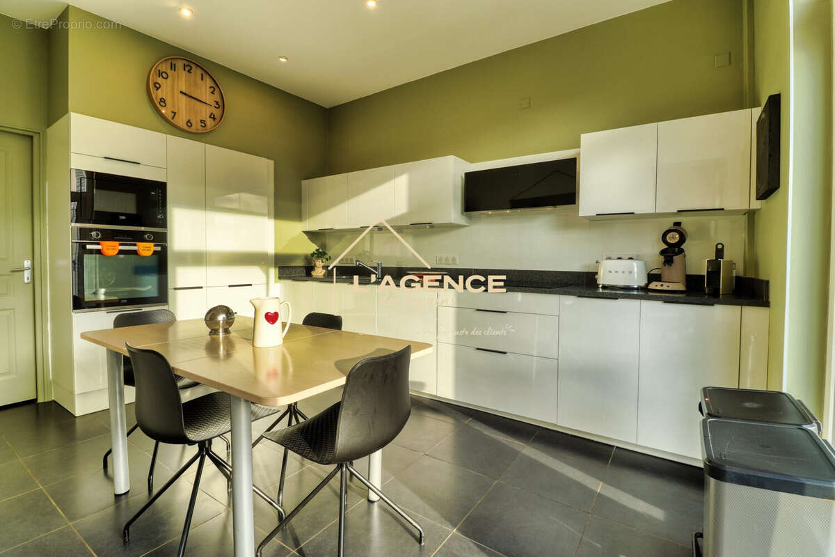 Maison à HAZEBROUCK