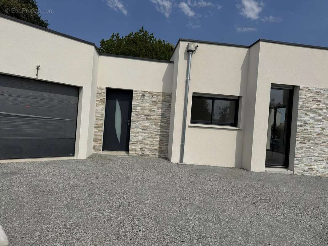 Maison à MONTBERT