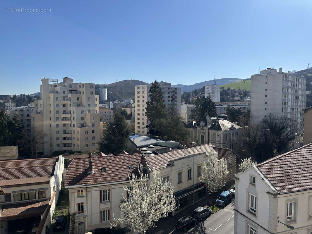 Appartement à SAINT-ETIENNE
