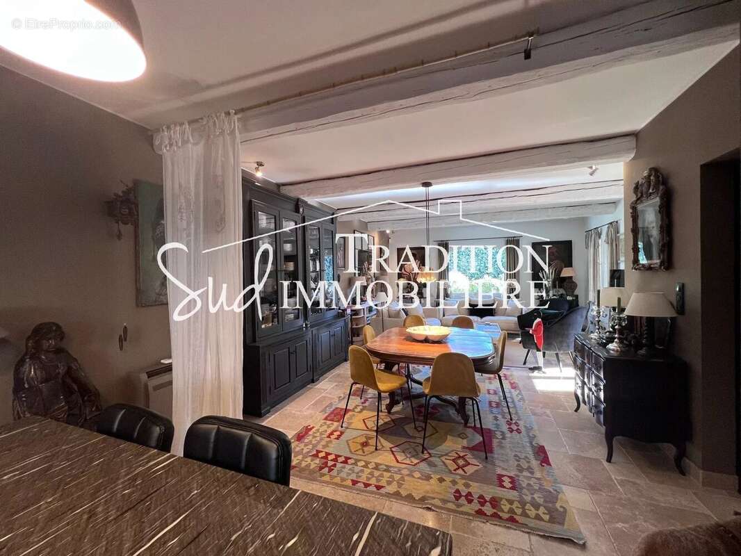 Maison à MAUSSANE-LES-ALPILLES