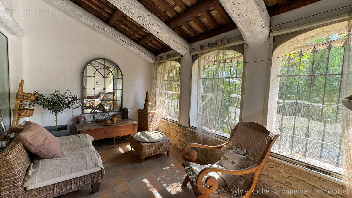 Maison à CADEROUSSE