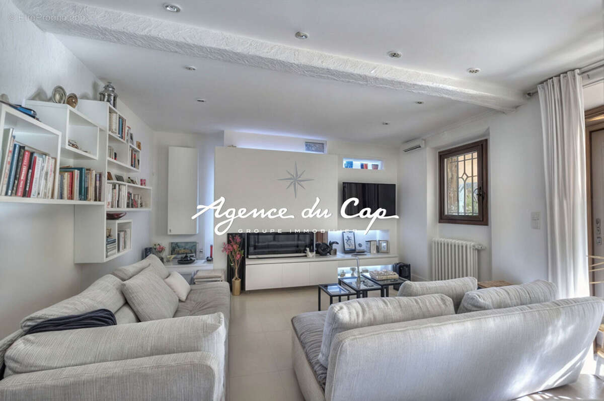 Maison à SAINT-RAPHAEL