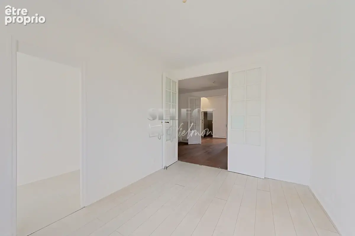Appartement 3 pièces à vendre - Centre Ville de Saint Germain en Laye - photo 9