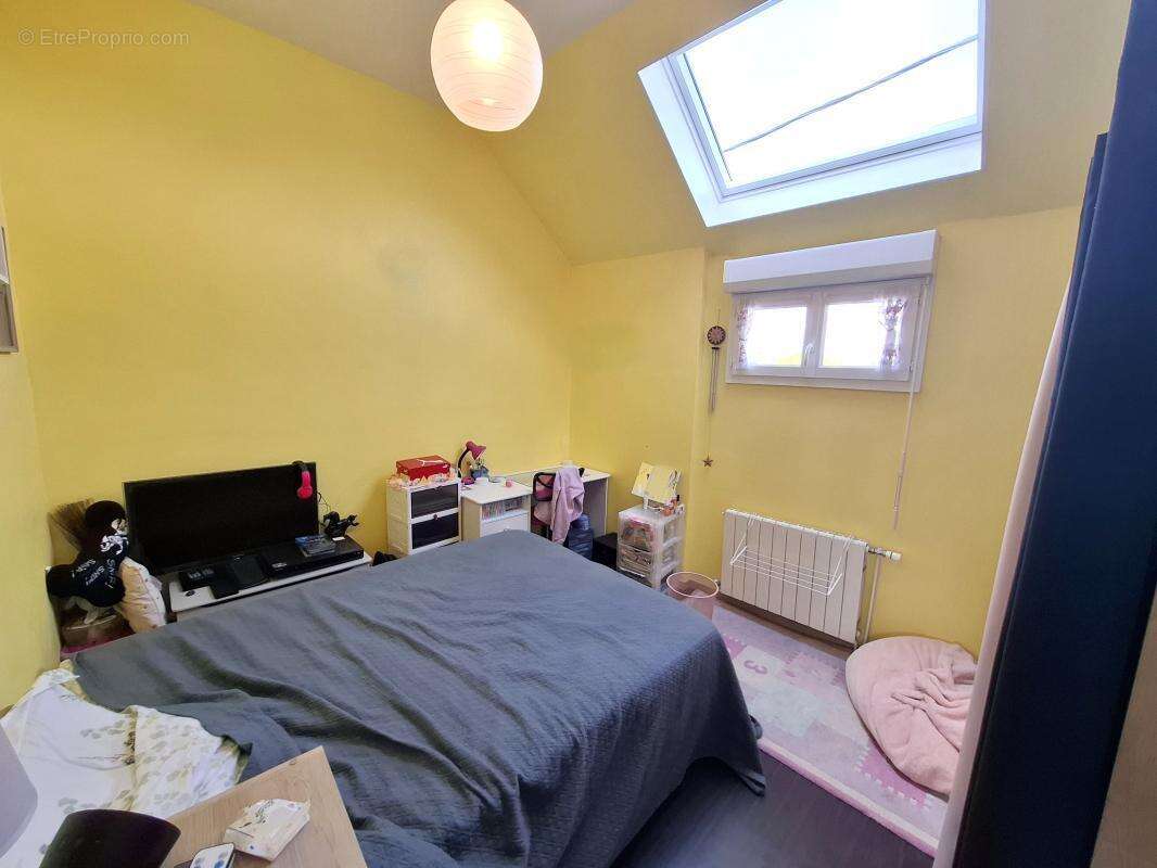 Maison à CUISE-LA-MOTTE