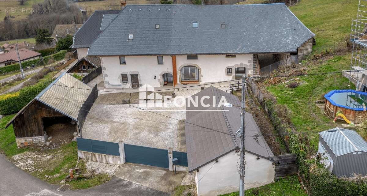 Maison à VAULX