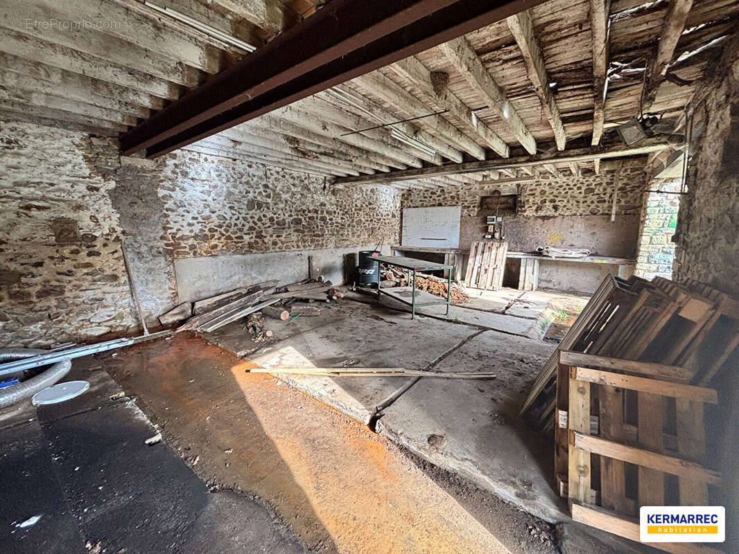 Maison à ARGENTRE-DU-PLESSIS