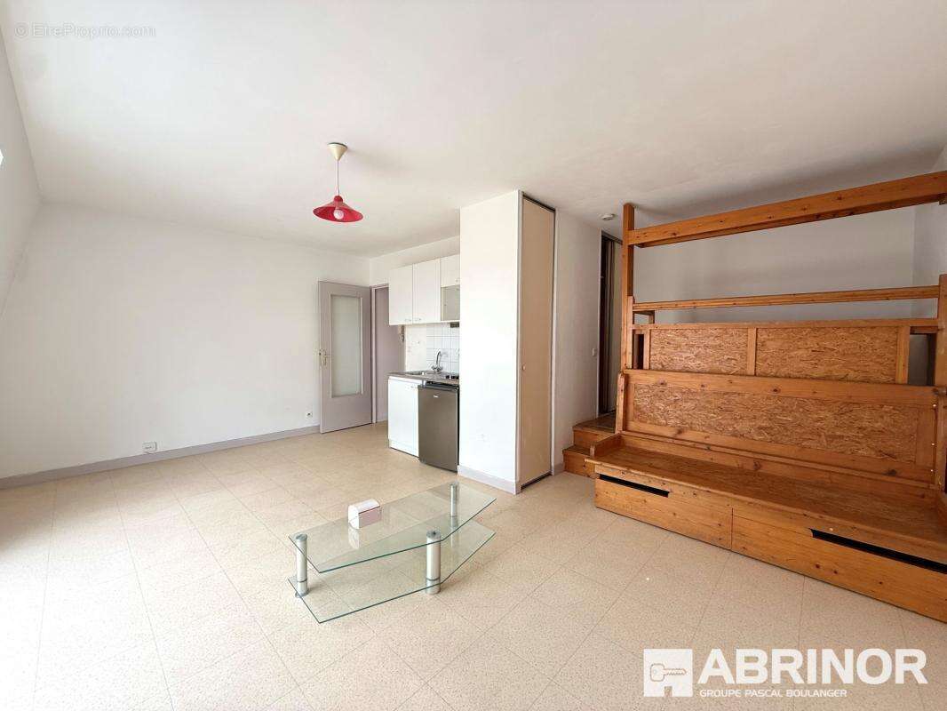 Studio 28 m² avec vue dégagée - proche gare saint-roch - photo 2
