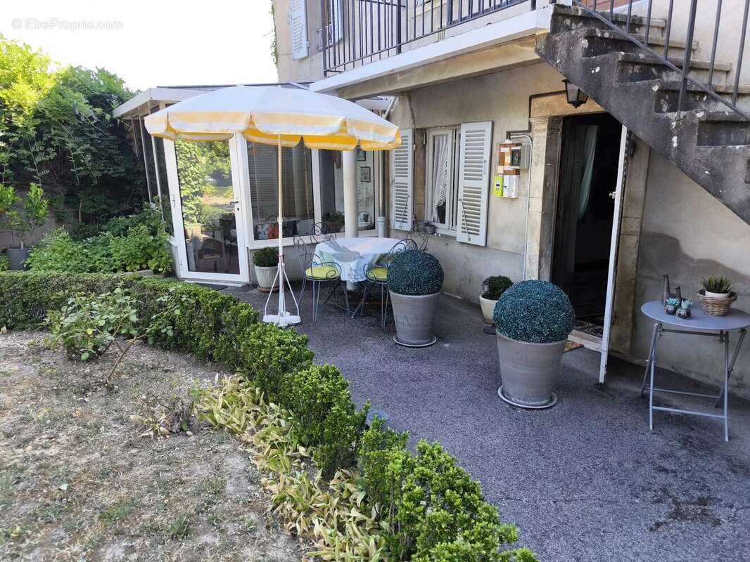 Propriété Arnas 155 m² + dépendances - photo 16