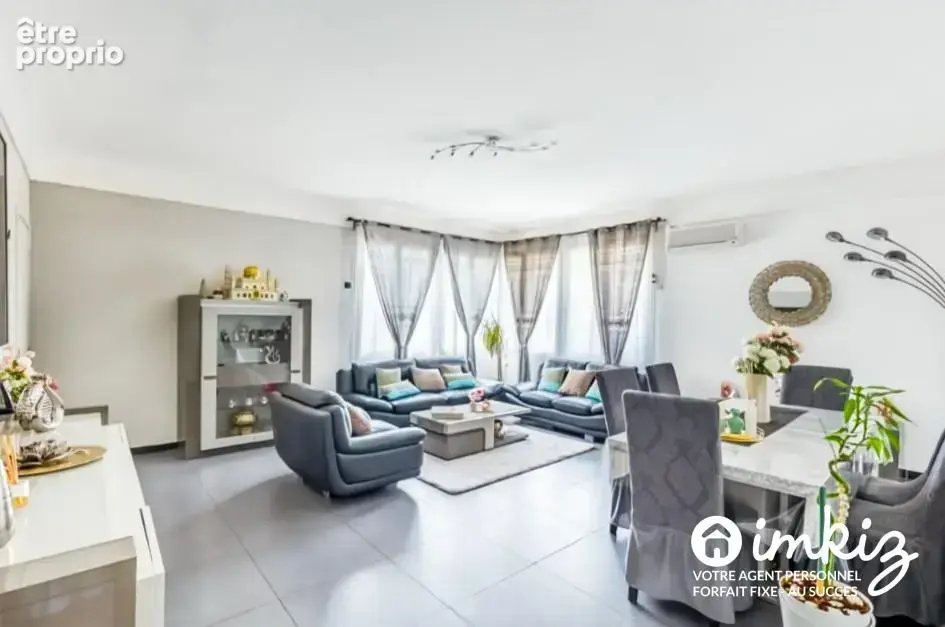 Appartement à MARSEILLE-3E