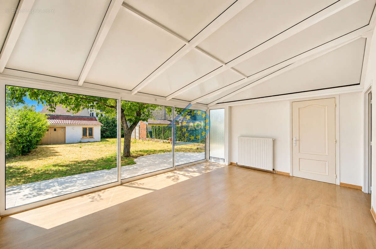 Maison bourgeoise Mantes-la-Jolie - 80 m² - 3 chambres - 450 m² terrain - photo 2