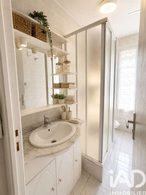 Photo 9 - Appartement à PARIS-18E