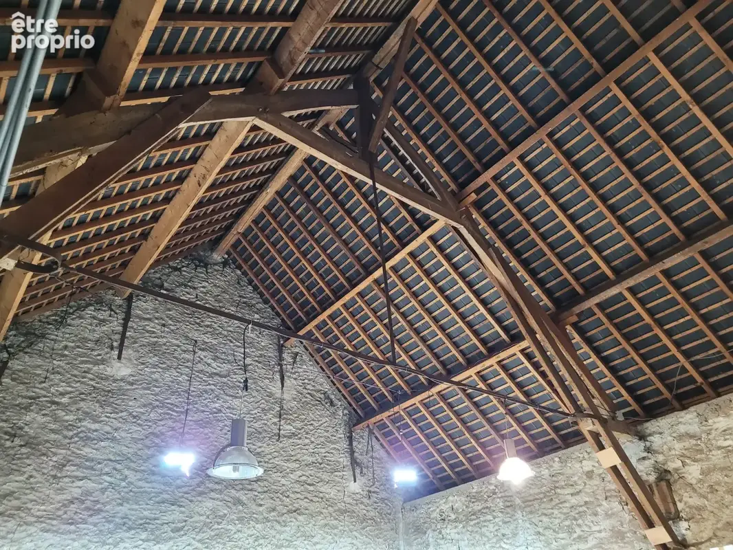 Maison 2 chambres - grange et dependance - photo 10