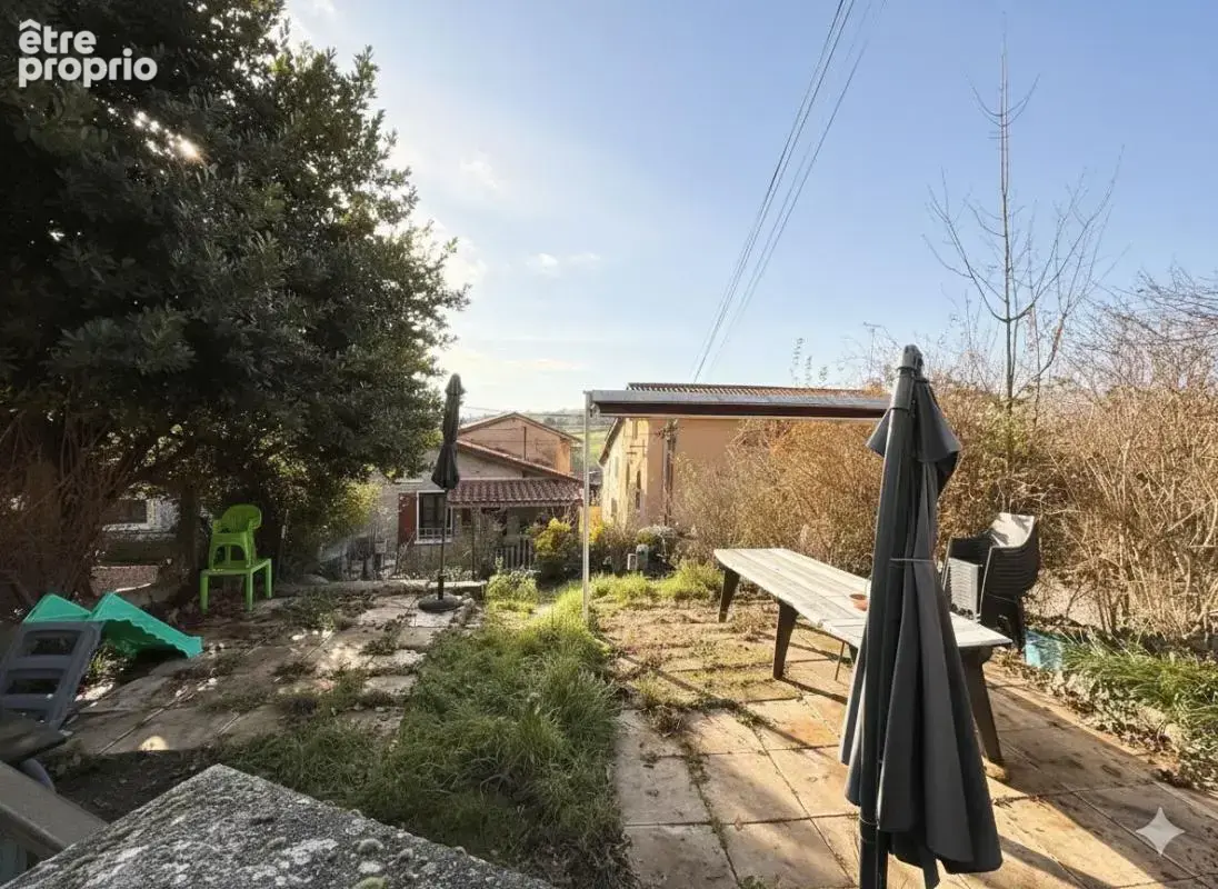 Maison à SAIN-BEL