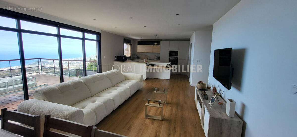 Maison à SAINT-DENIS