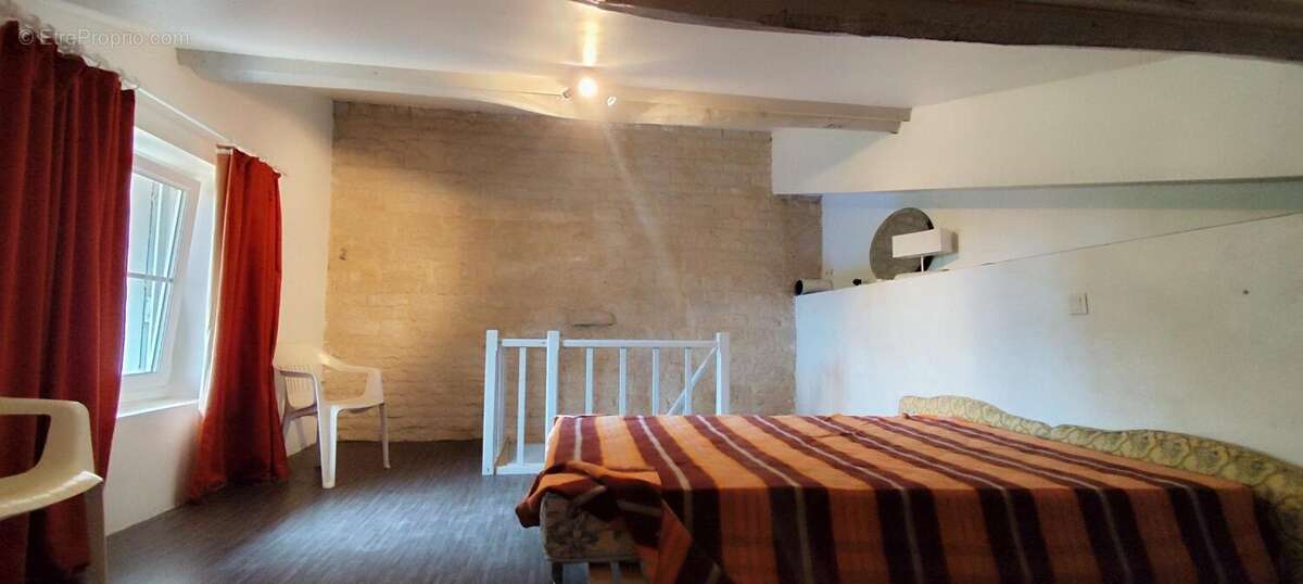 Maison 195 m² à Saint-Georges-De-Longuepierre  - photo 7