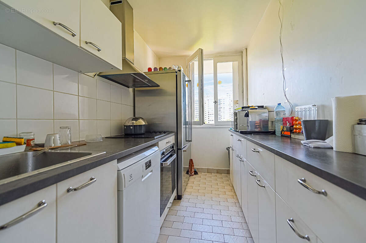 Appartement à LEVALLOIS-PERRET