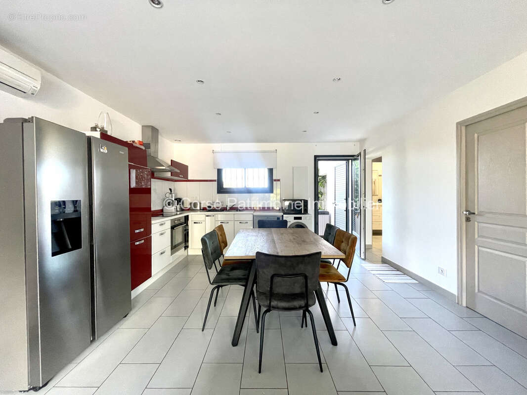 Maison à PORTO-VECCHIO