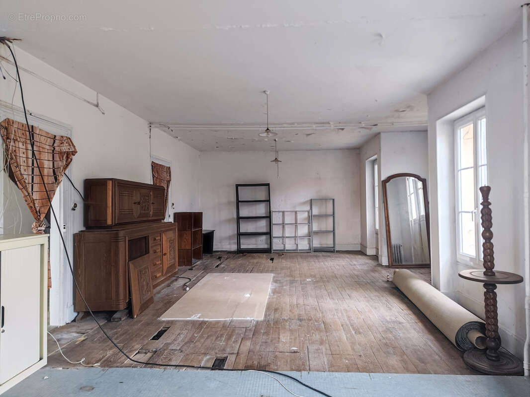 Maison à SAINT-HONORE-LES-BAINS