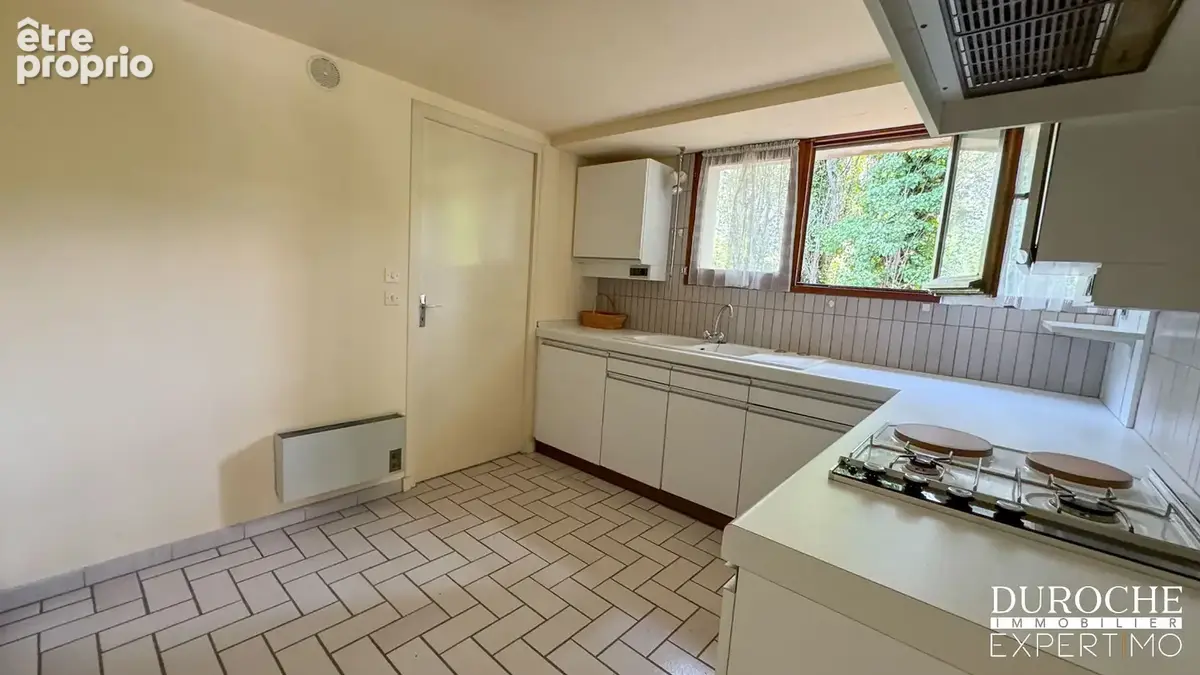 Orange   Villa d’architecte des années 70 sur 1 055 m2 de terrain - photo 5