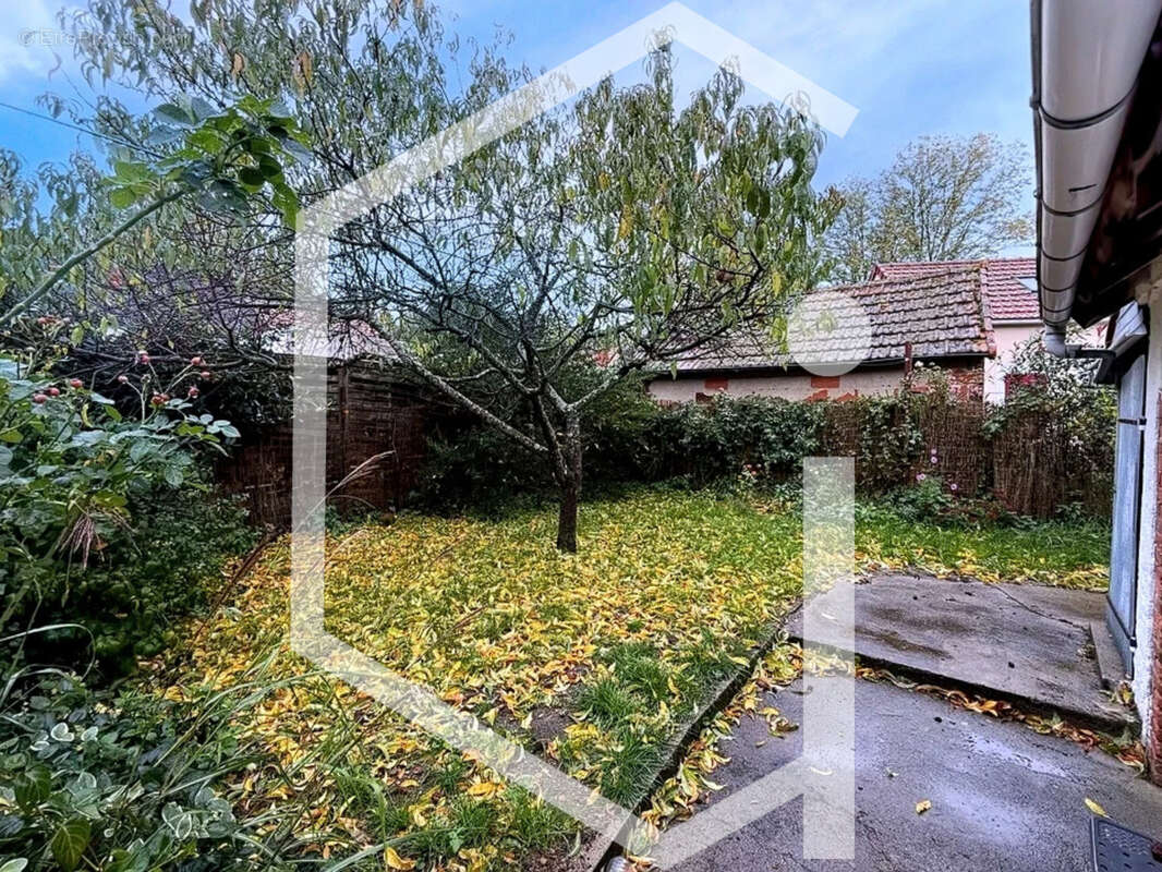 Maison à COSNE-COURS-SUR-LOIRE