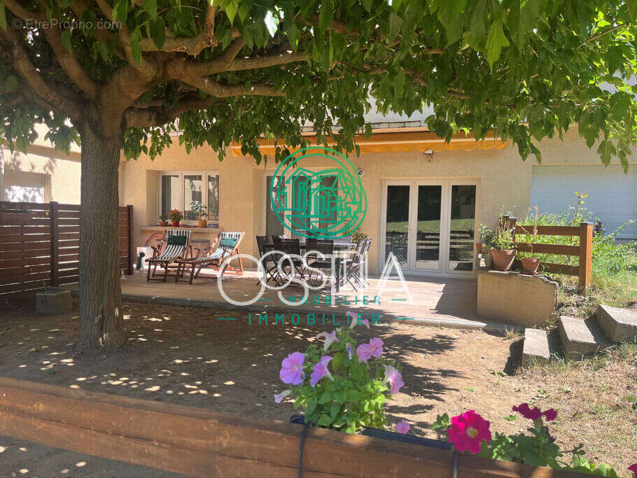 Appartement à SAINT-PAUL-EN-JAREZ