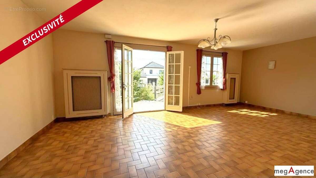 Maison de plain pied  3 chambres, séjour ouvert sur terrasse, sous sol total Jardin 403 m² clos- 78340 les clayes sous bois - photo 5