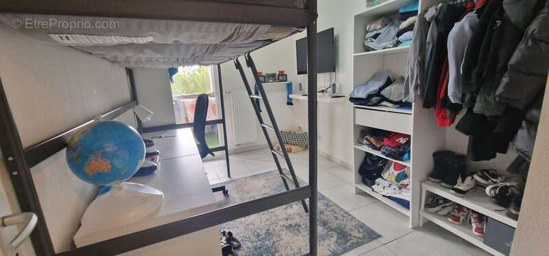 Appartement à PORT-DE-BOUC