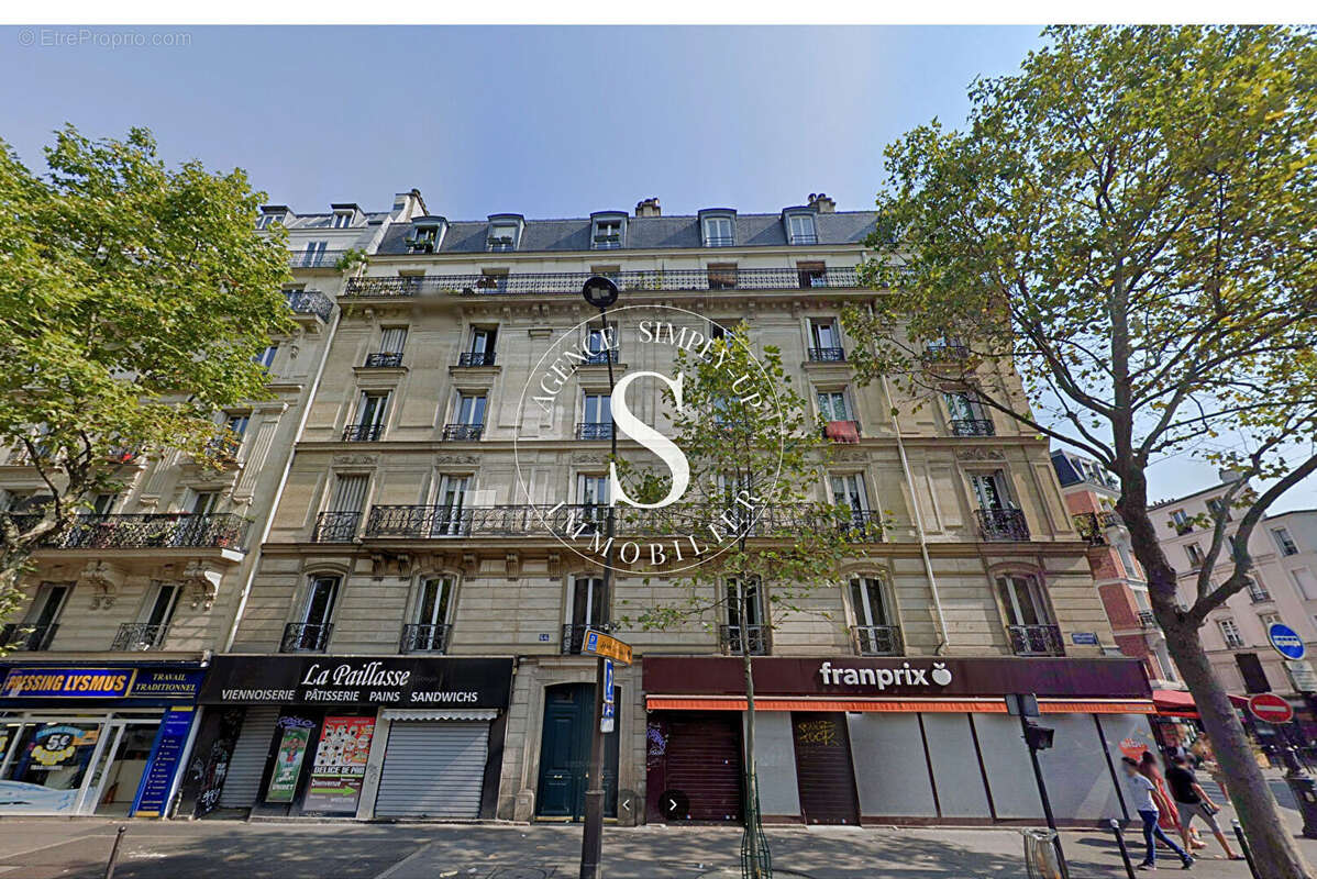 Appartement à PARIS-18E