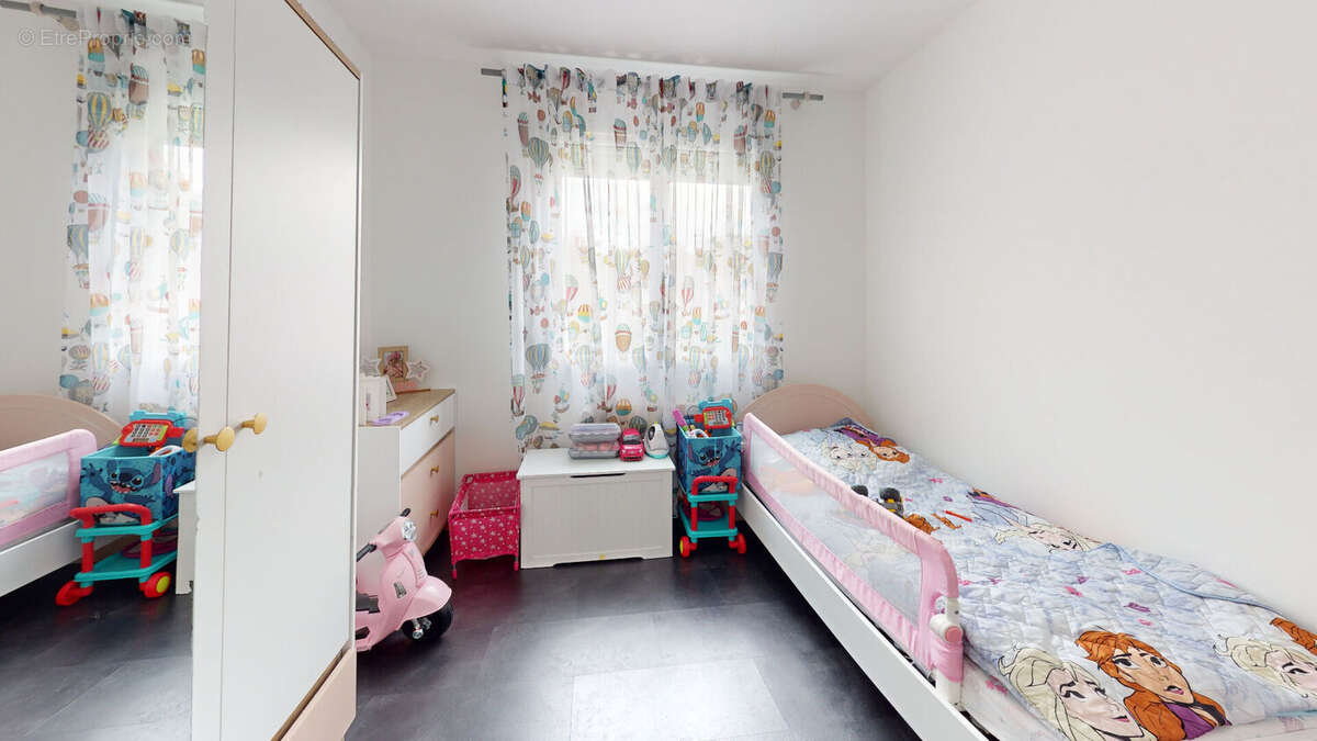 Maison à FONTAINE-LE-COMTE