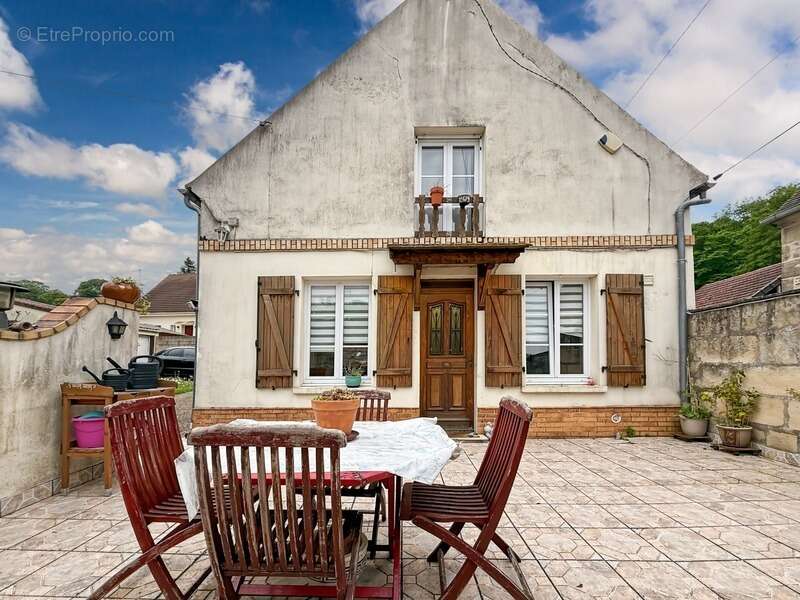 Maison à BURY