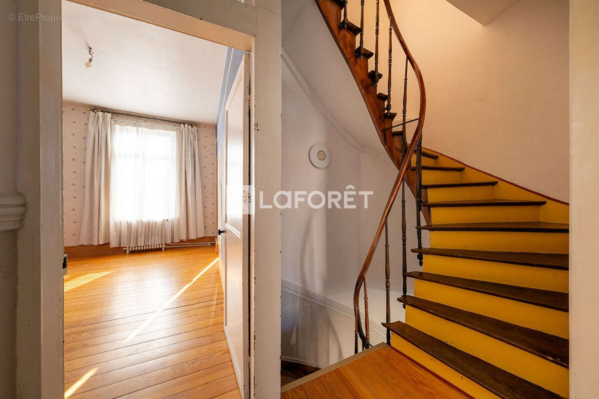 Jolie maison bourgeoise de 180 m² hab - photo 10
