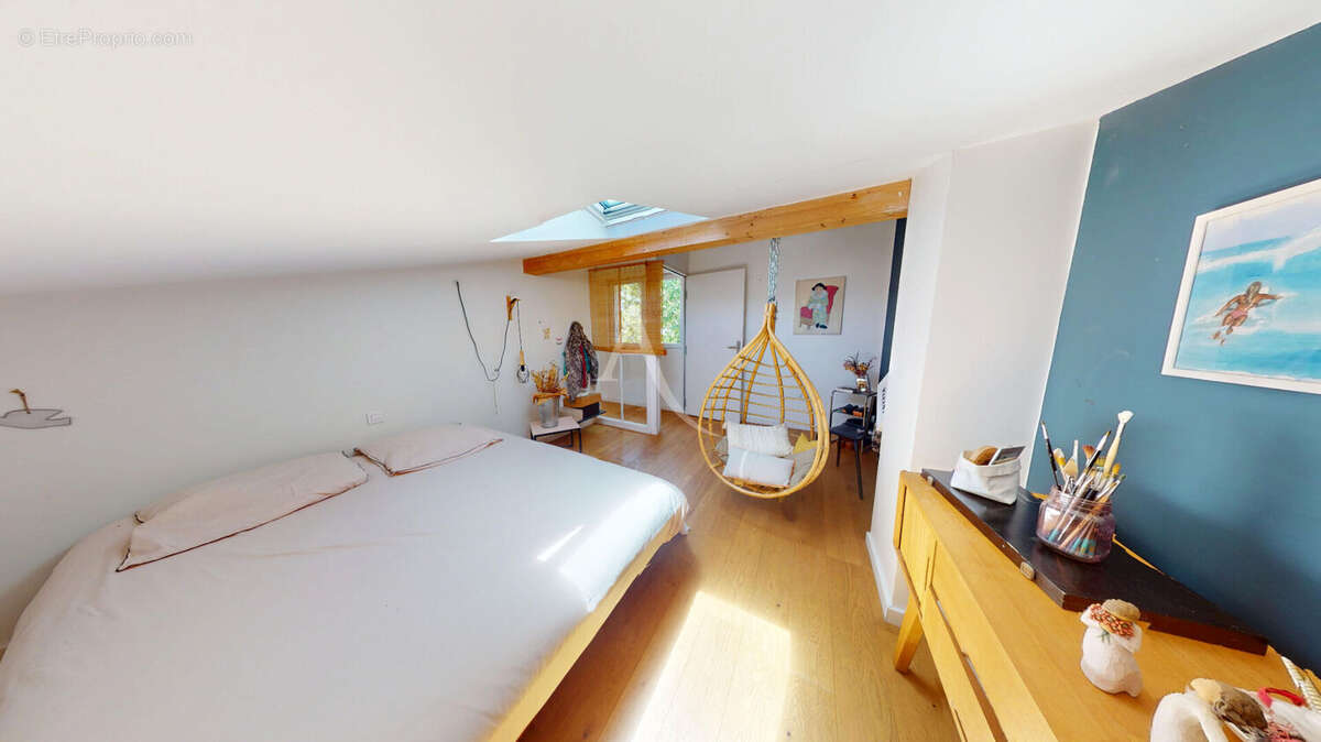 Maison 8 pièces de 200m² - photo 5
