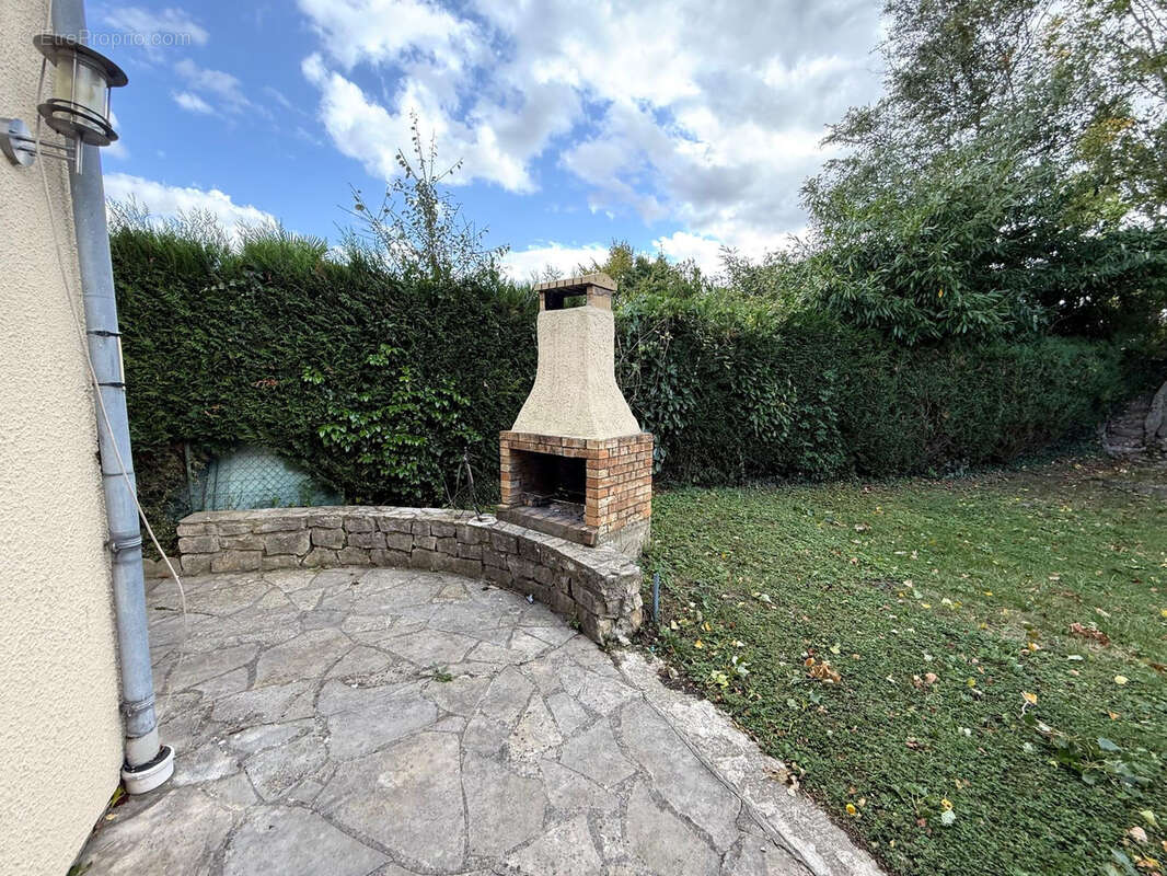 Maison à CLAYE-SOUILLY