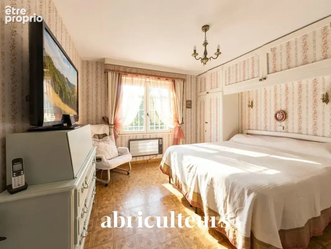 Maison familiale de 170 m² à fort potentiel en vente Aix en Provence (13590)( Pont des 3 Sautets) - photo 9