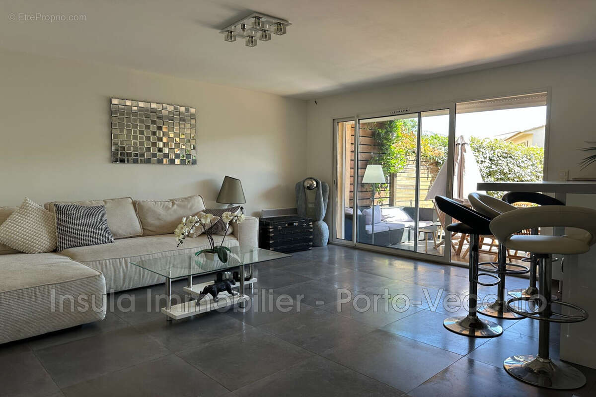 Appartement 72 m² à Porto-Vecchio  - photo 4