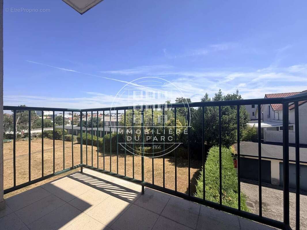 Appartement à CARRIERES-SUR-SEINE