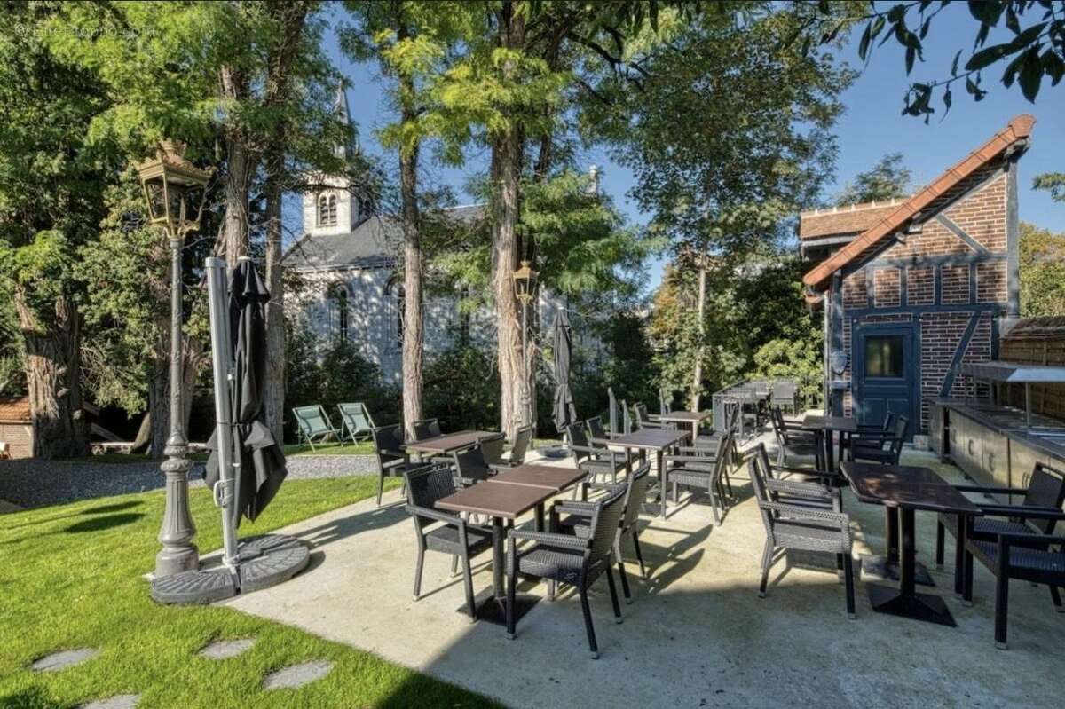 Commerce 651 m² à Troyes  - photo 7