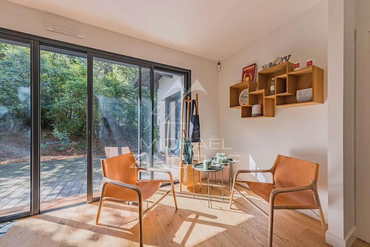 Maison à LE BOUSCAT