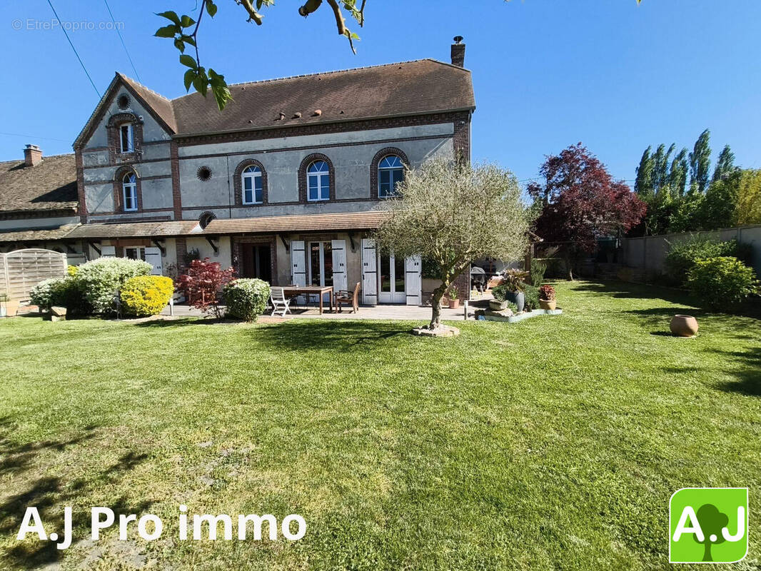 Maison à EZY-SUR-EURE